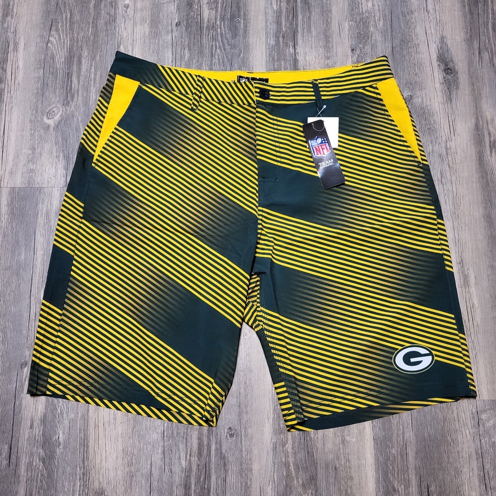 Green Bay Packers Shorts NFL Football Green Yellow Athletic Bottoms Size 38